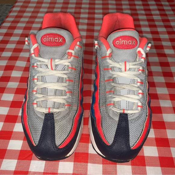 Nike Air Max 95 GS 'Grey Crimson Blue' size 3.5Y - Picture 5 of 10